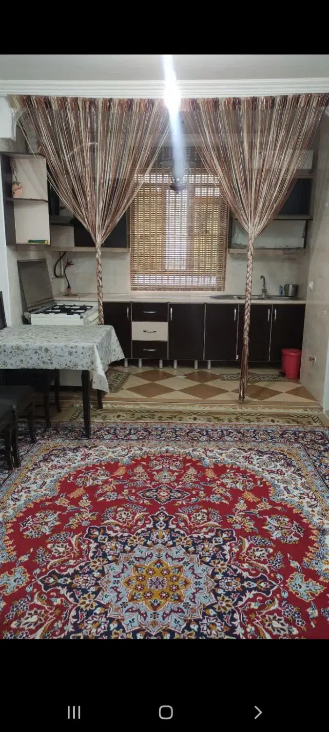 سوئیت مبله طبقه سوم اجاره سالانه