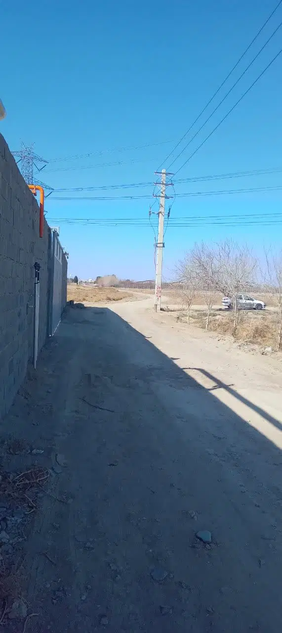 ۲۰۰۰ متر زمین مناسب باغ و گلخانه فروش فوری