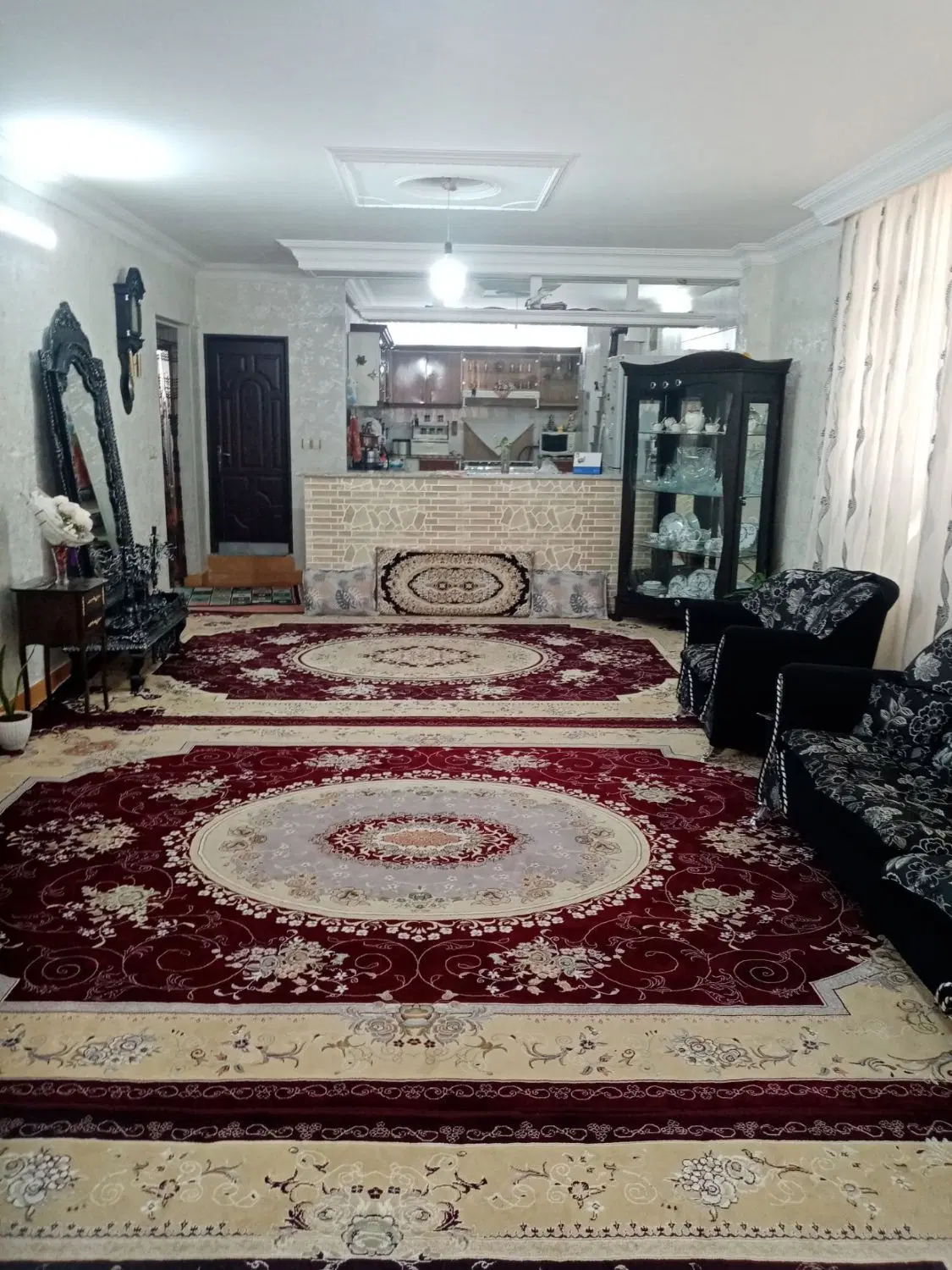 آپارتمان ۱۱۲ متر سر ۲ نبش طبقه دوم