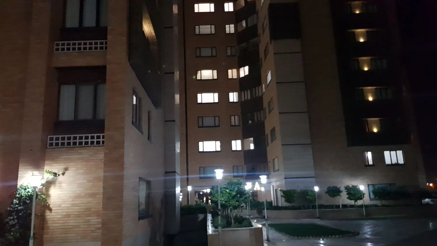 آپارتمان امین ۴ دادگستری