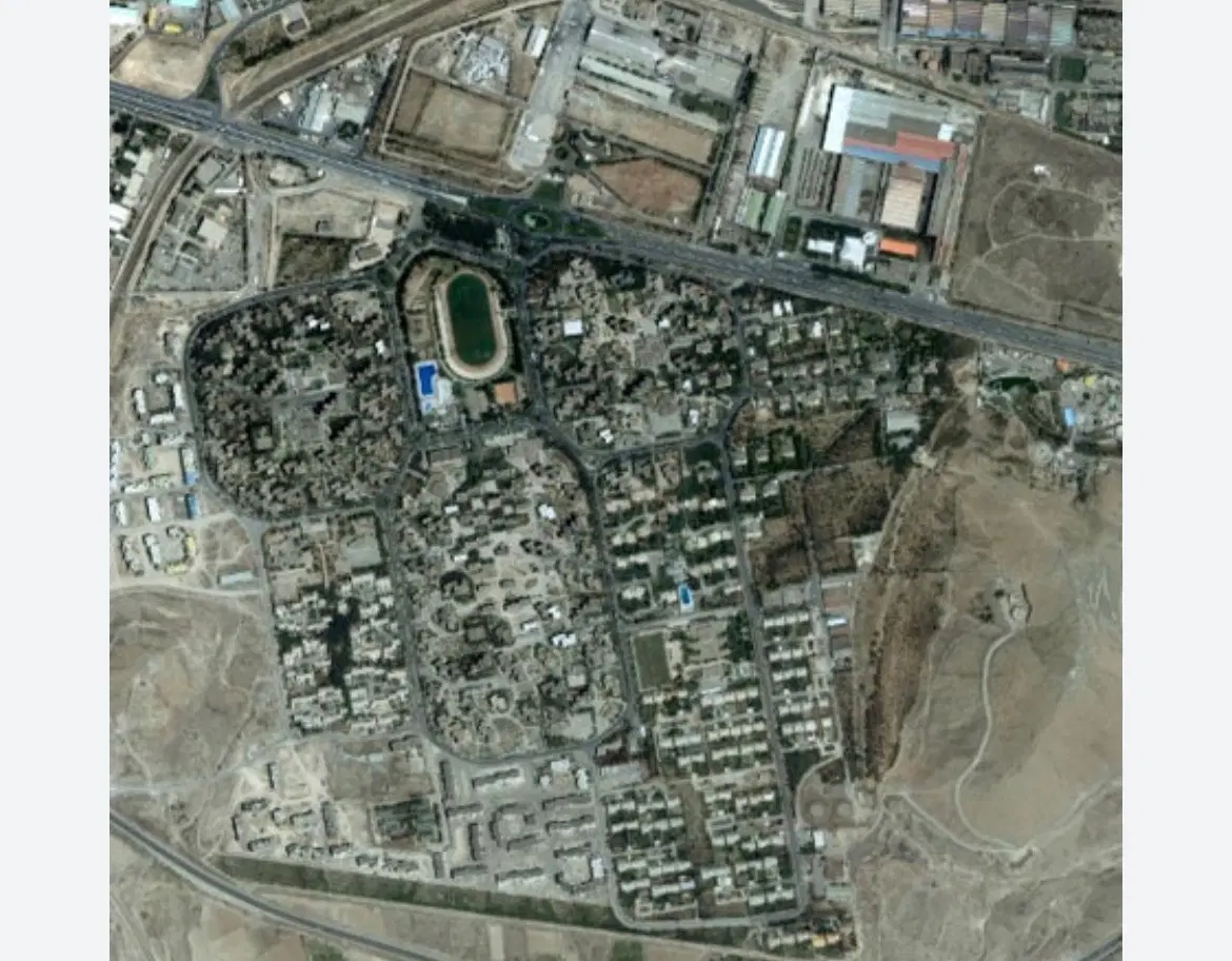 زمین حاجی اباد