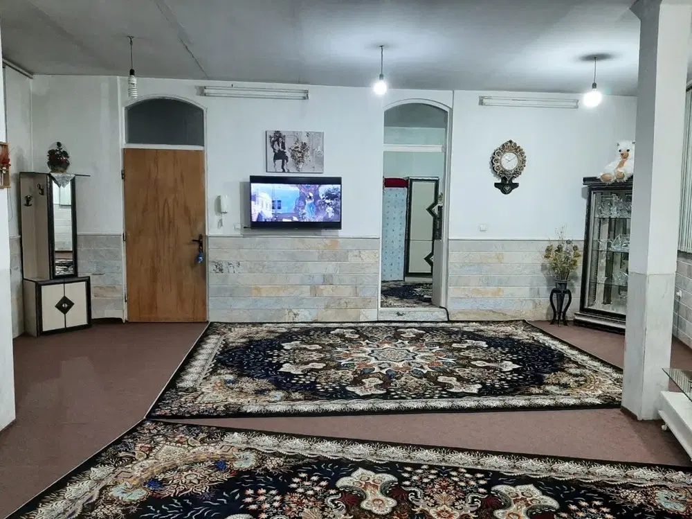 اجاره منزل ۸۰ متری طبقه اول