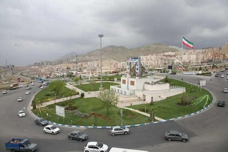 پردیس فاز ۲ میدان امام‌ اجاره مغازه ۲۰۰ متری تخلیه