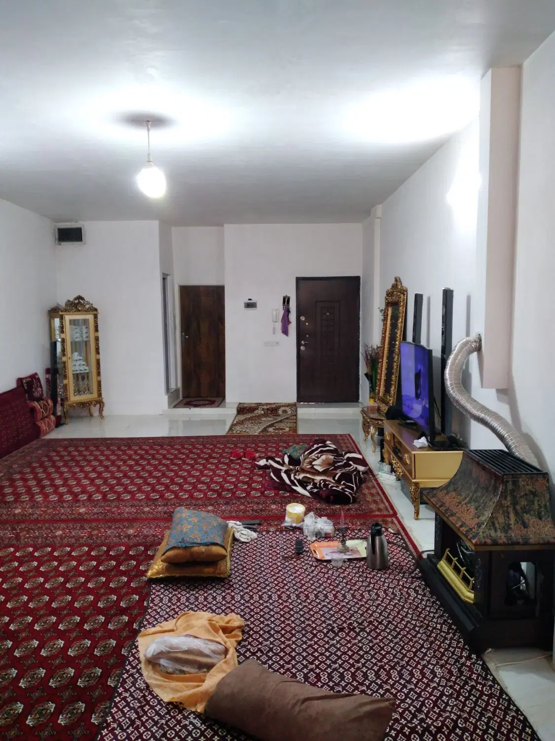 اپارتمان در منزل اباد