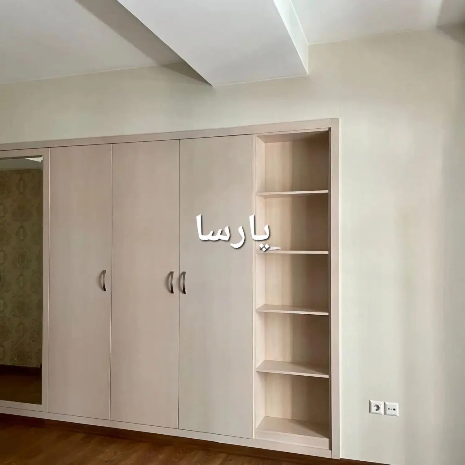 ۲۰۰ متر ( عکس واقعی ) شیخ بهایی شمالی ویو سر سبز