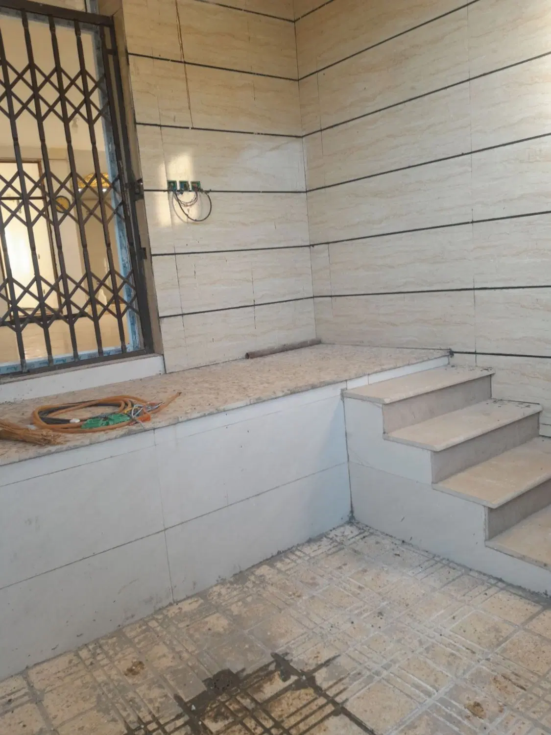 ملک ۱۰۰متری نوساز در کامیاران(وندرنی علیا)۹۰متربنا