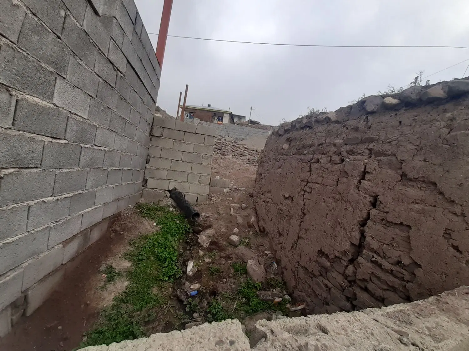 زمین ۳۸۰ متری نوروزیان (شهرک لوتوس)