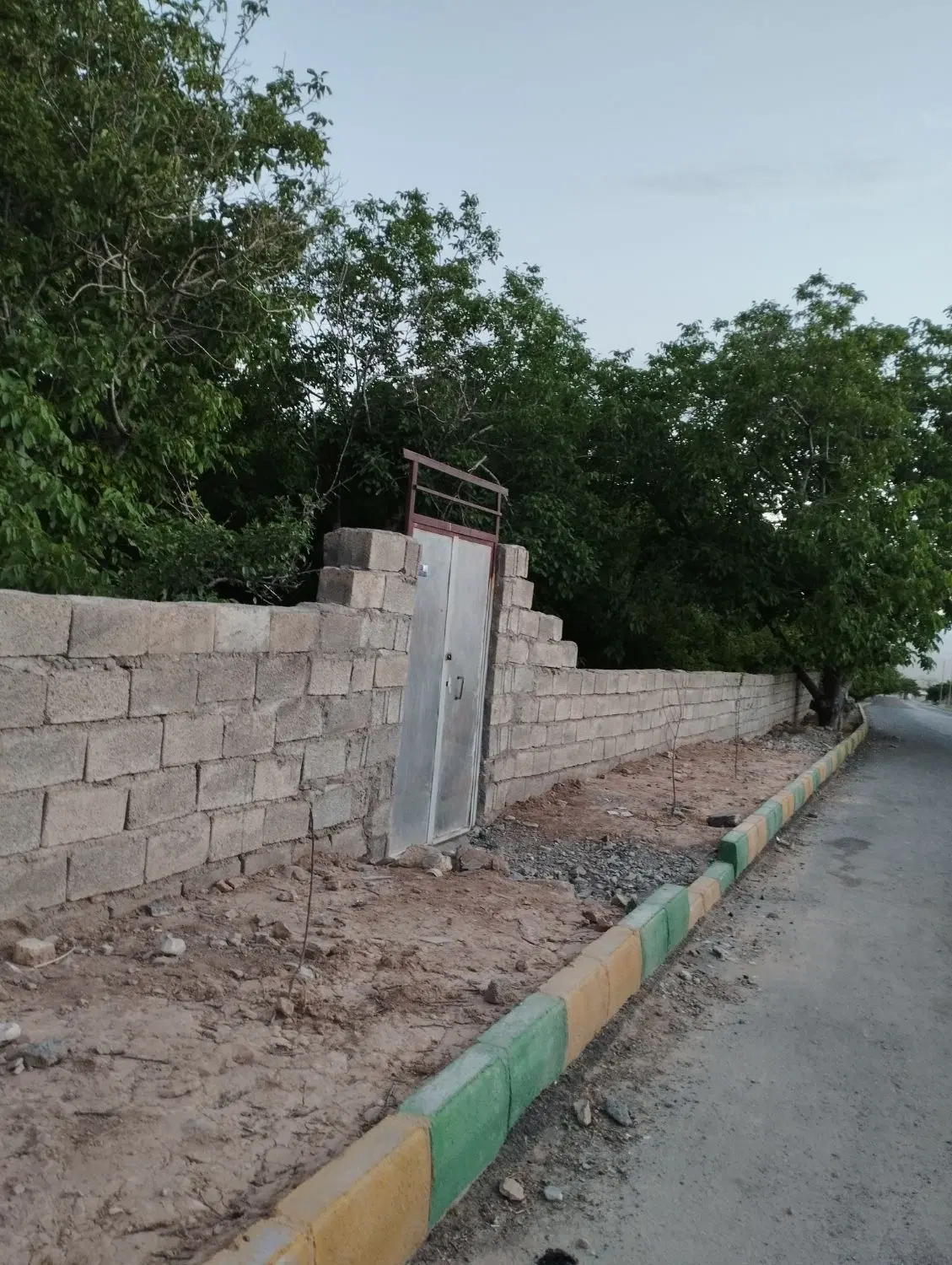 فروش خانه باغ ماهان  روستای عرب اباد