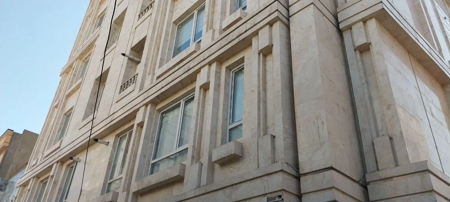 آپارتمان ۱۰۰ متری عبادی ۳۷