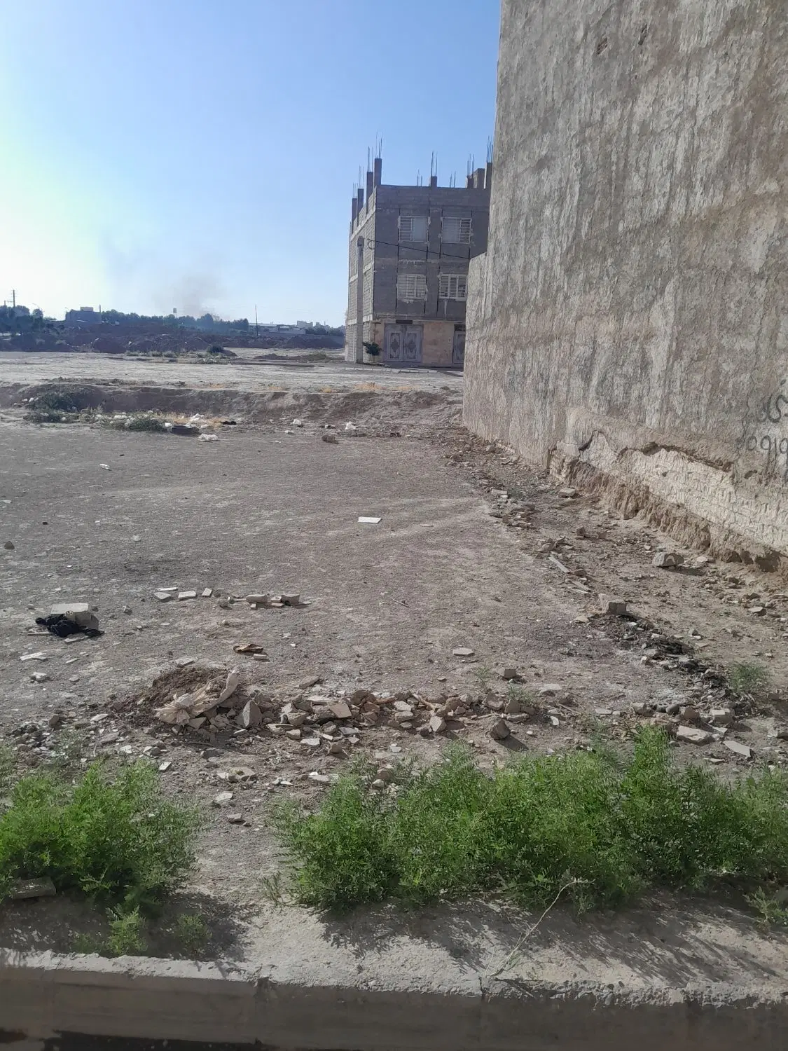 زمین مسکونی