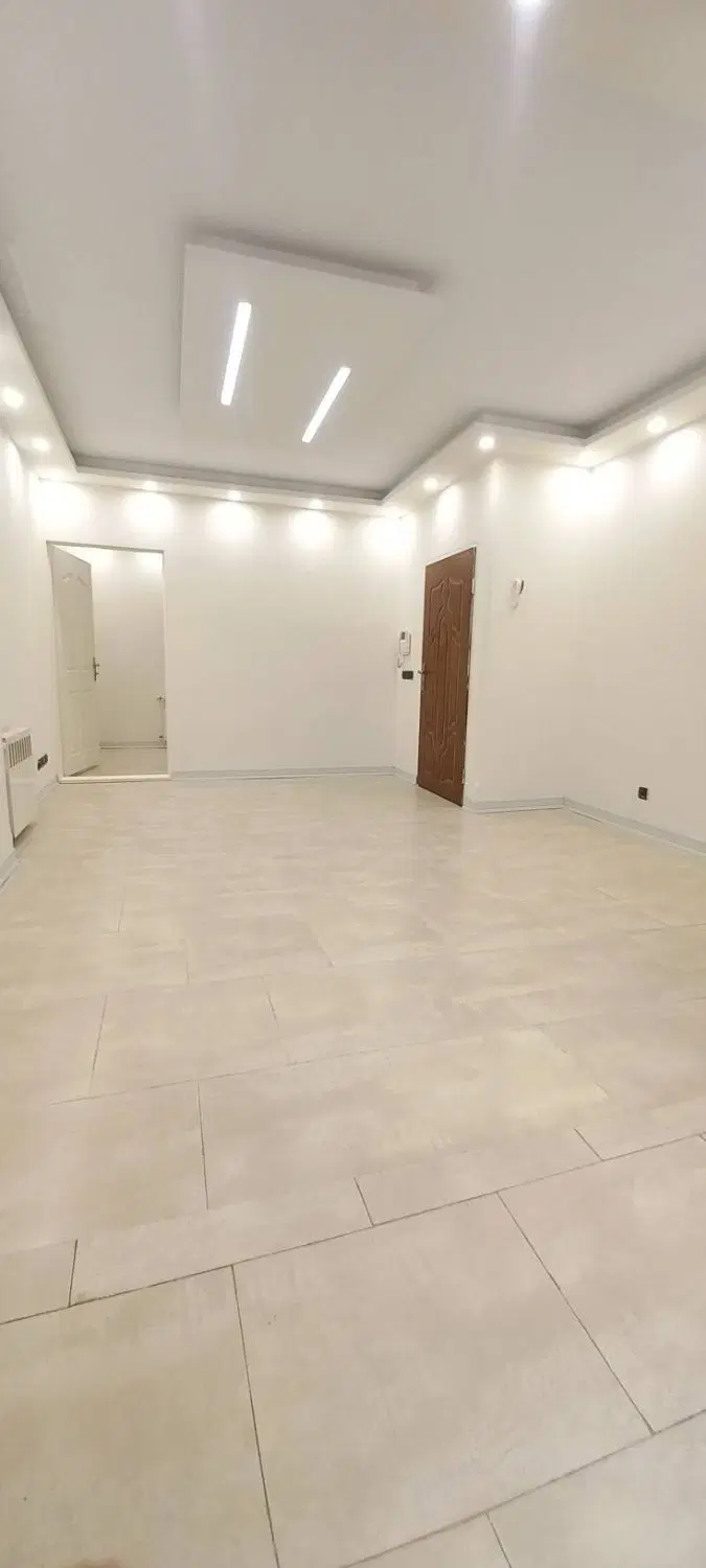 ۴۲ متر طبقه اول_ یکخواب_ تکواحدی_ ۷ ساله