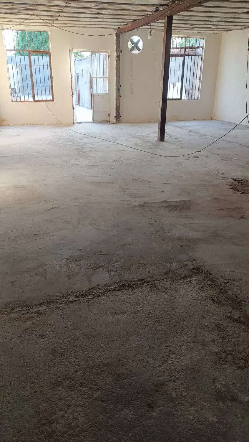 سوله، کارگاه ۳۰۰ متری فول امکانات