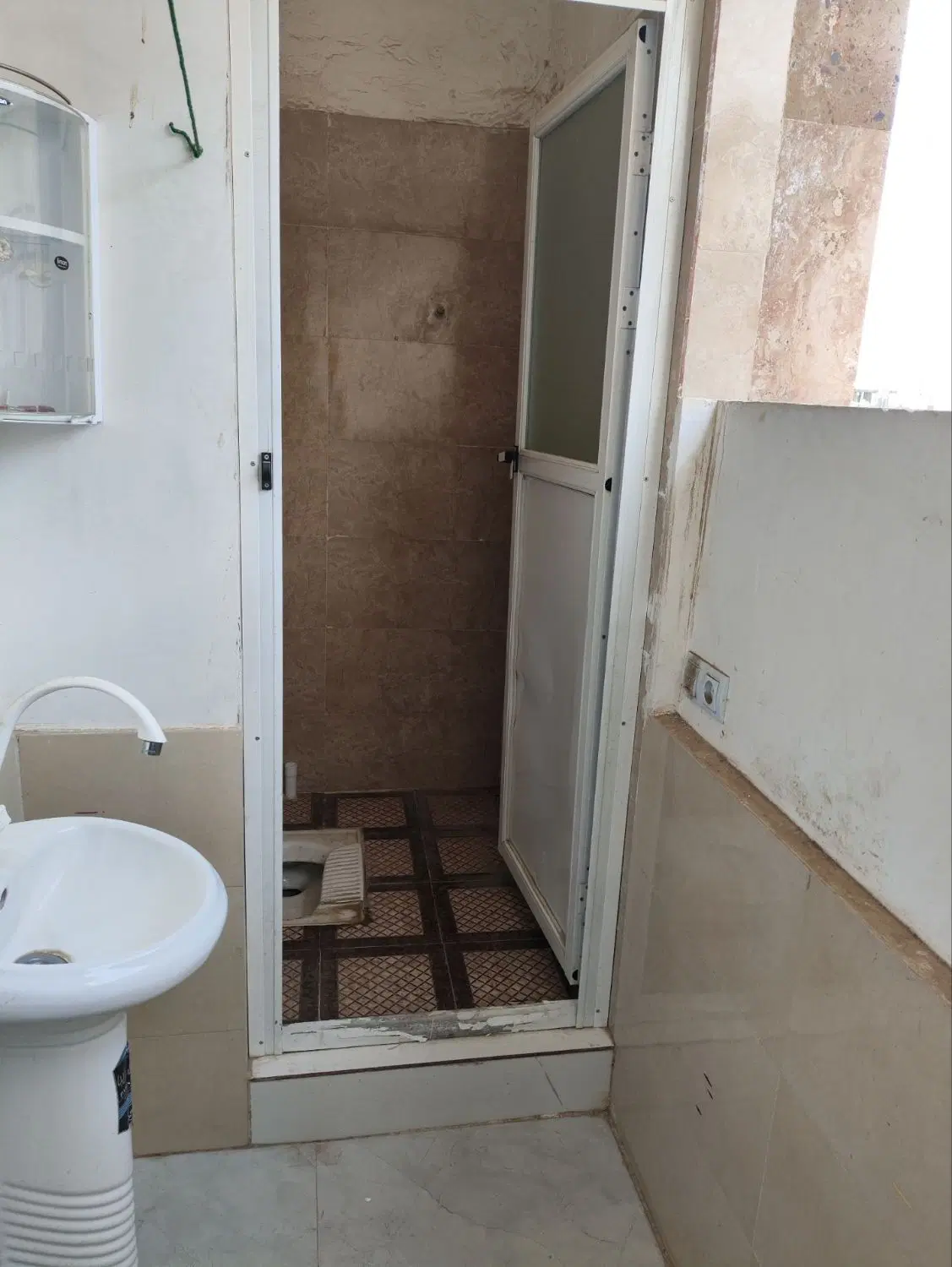 فروش آپارتمان  دو خواب پارکینگ اختصاصی