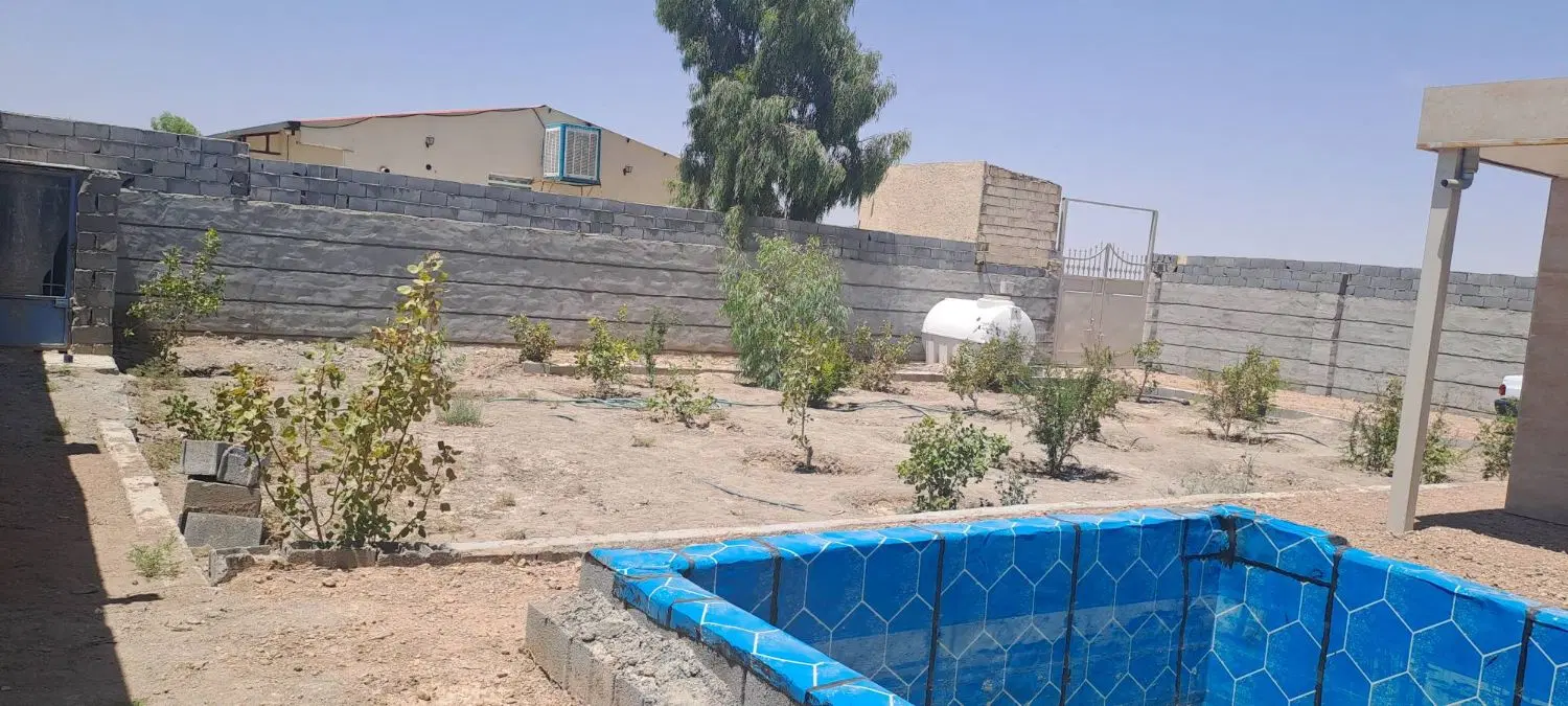 ۵۰۰ متر باغ ویلا _ استخر آب _ ۷۰ متر بنا
