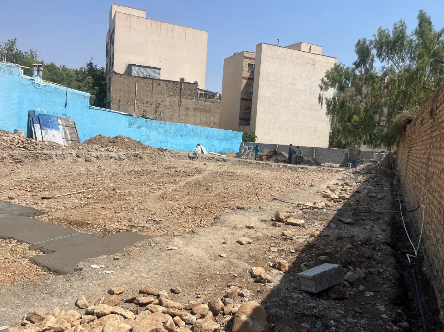 فروش یک قطعه زمین