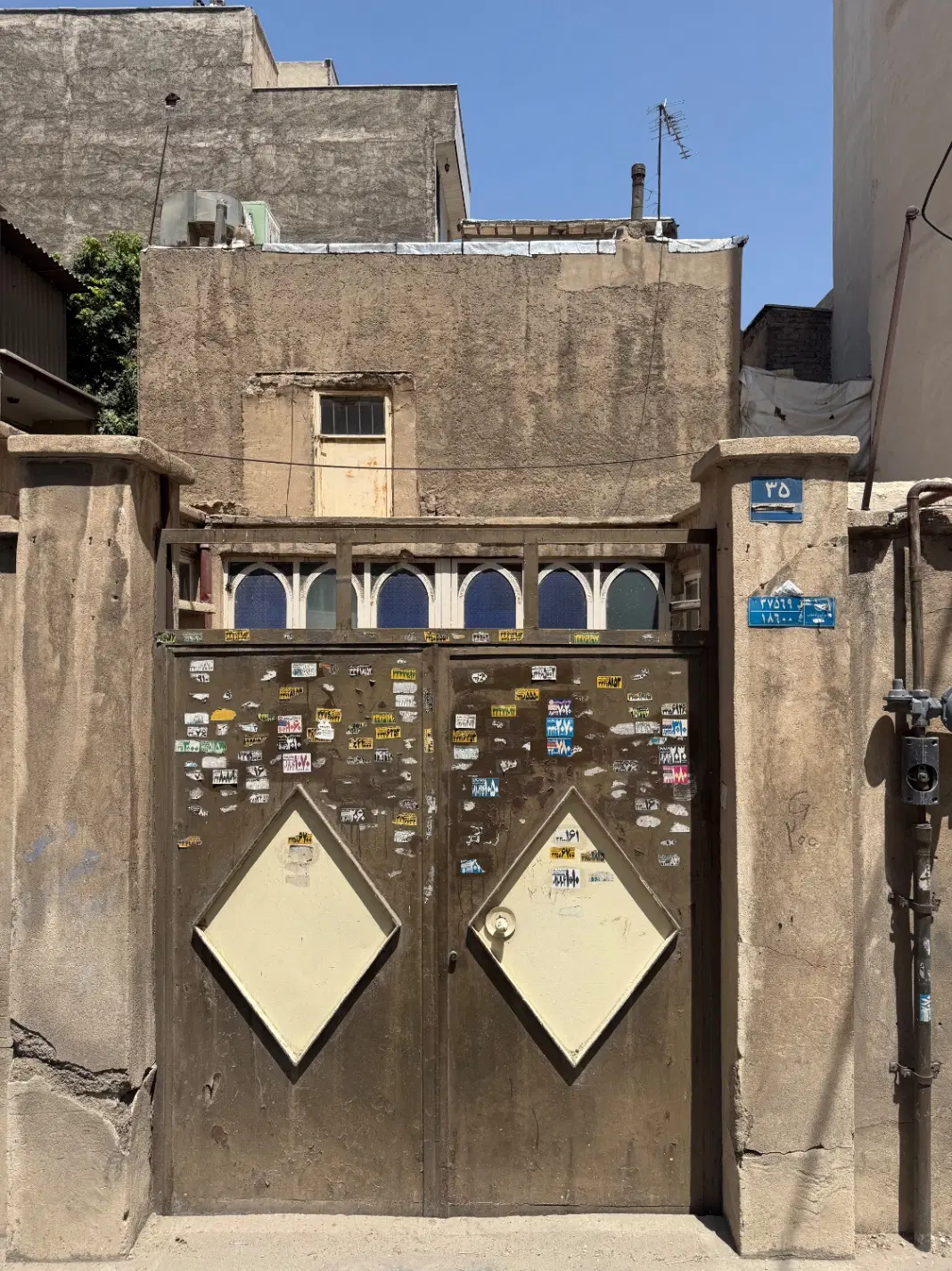 واحد کلنگی بر ۱۰