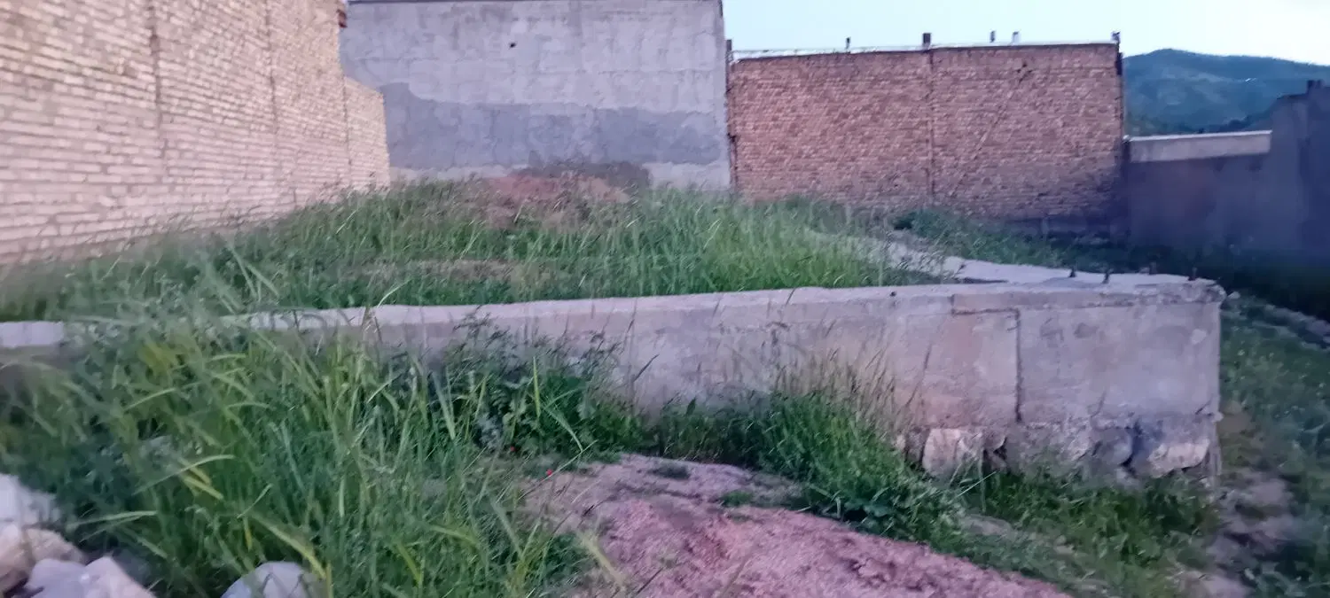 زمین روستای چم انجیر