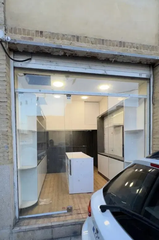 مغازه ۲۰ متری محله سنتی