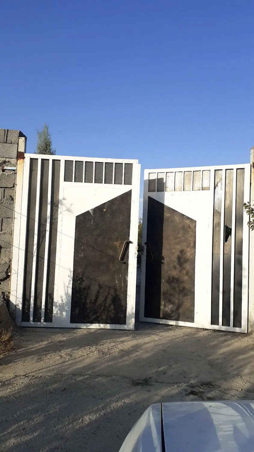 چهاردیواری۵۰۰متری قدیمی