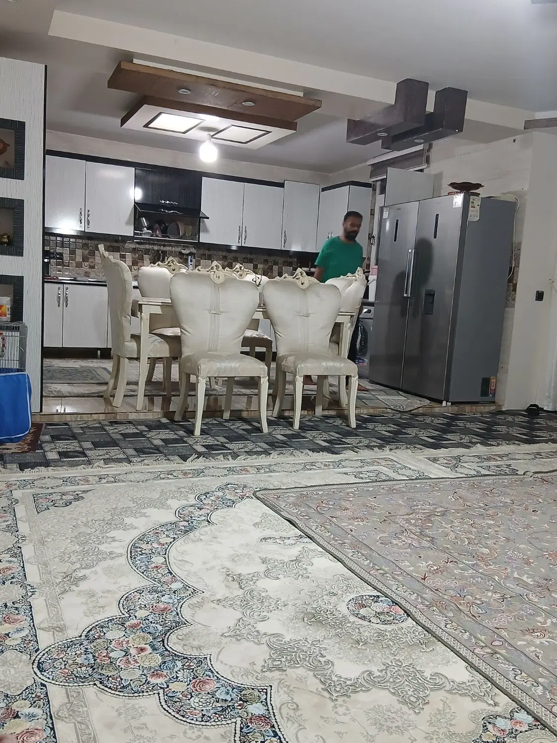 تک واحدی ۱۲۷ متری طبقه اول شهرک امام حسین یک