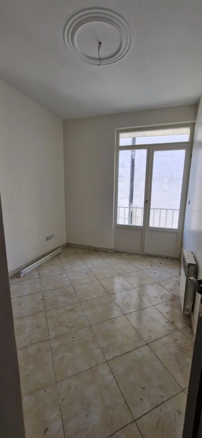 ۹۰متر پارکینگ‌دار قصرالدشت