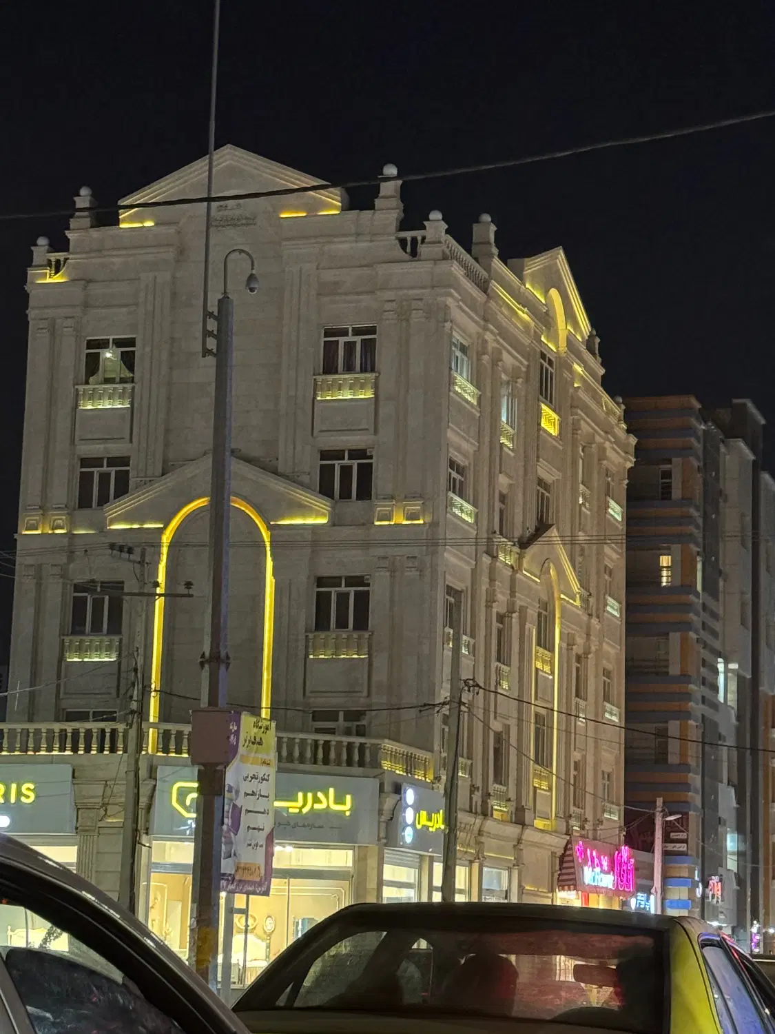 ۳۰۴ متری خرمشهر۷