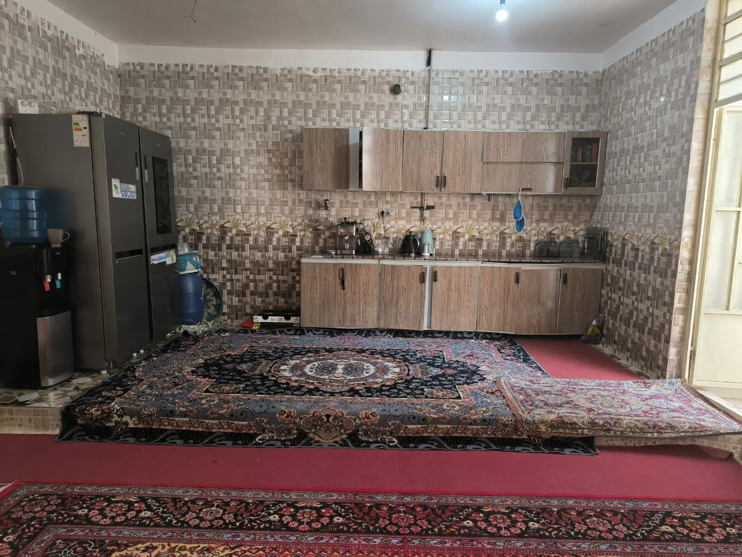 یک باب خانه در ارغوان پنجم