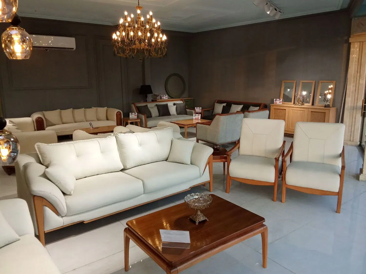 اجاره مغازه ۳۰۰ مترشهرک صنعتی چهاردانگه بازار مبل