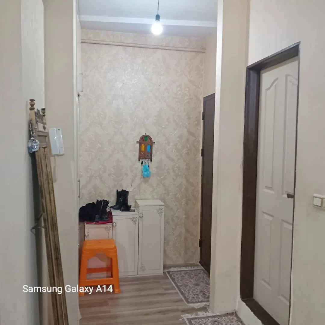 نیایش نگین سرستون همخونه اقا