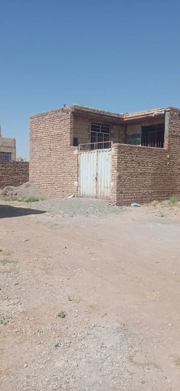 منزل نیمه کاره