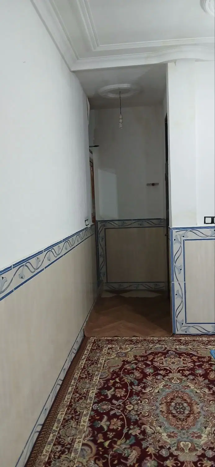 واحد طبقه دوم بر خیابان اصلی بسیج