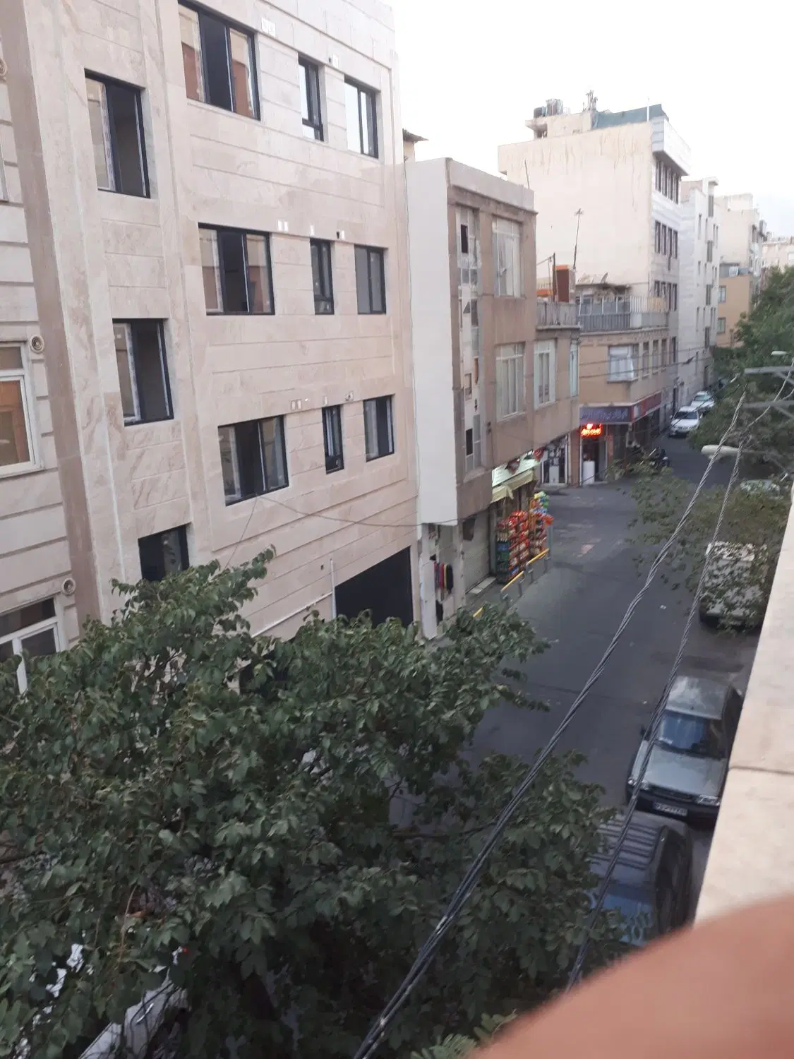 ۲طبقه دربستی مناسب برای سالن زیبایی دفتر کار