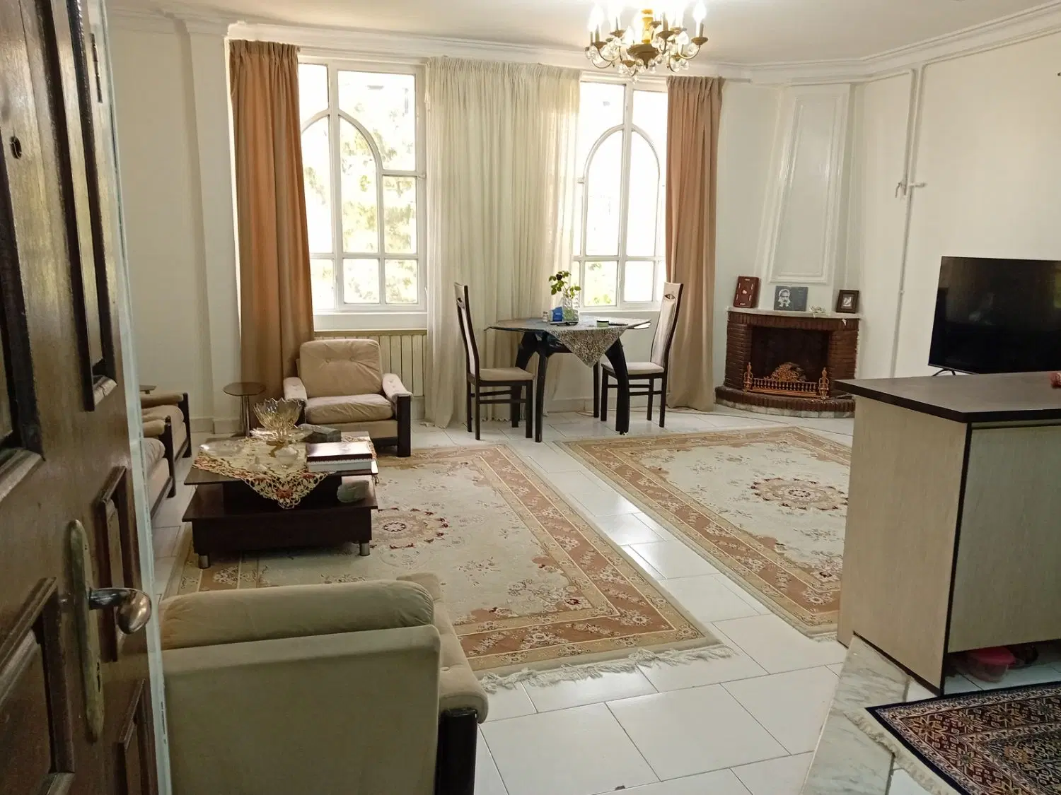 آپارتمان ۷۵ متر دو خواب واریان رزکان واریانشهر