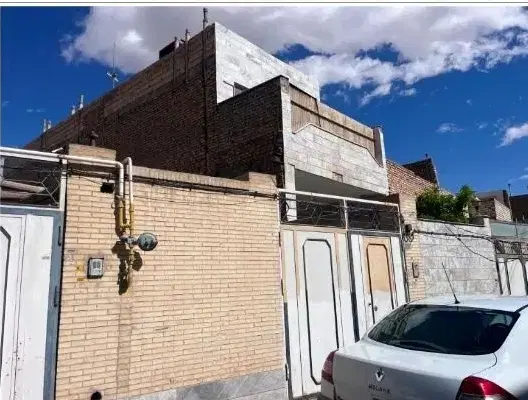 خانه ی فروشی 105 متری بلوار فرودگاه