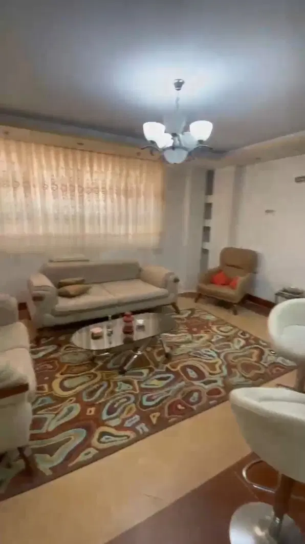 دو خوابه ۱۱۰ متری خیابان هاتف