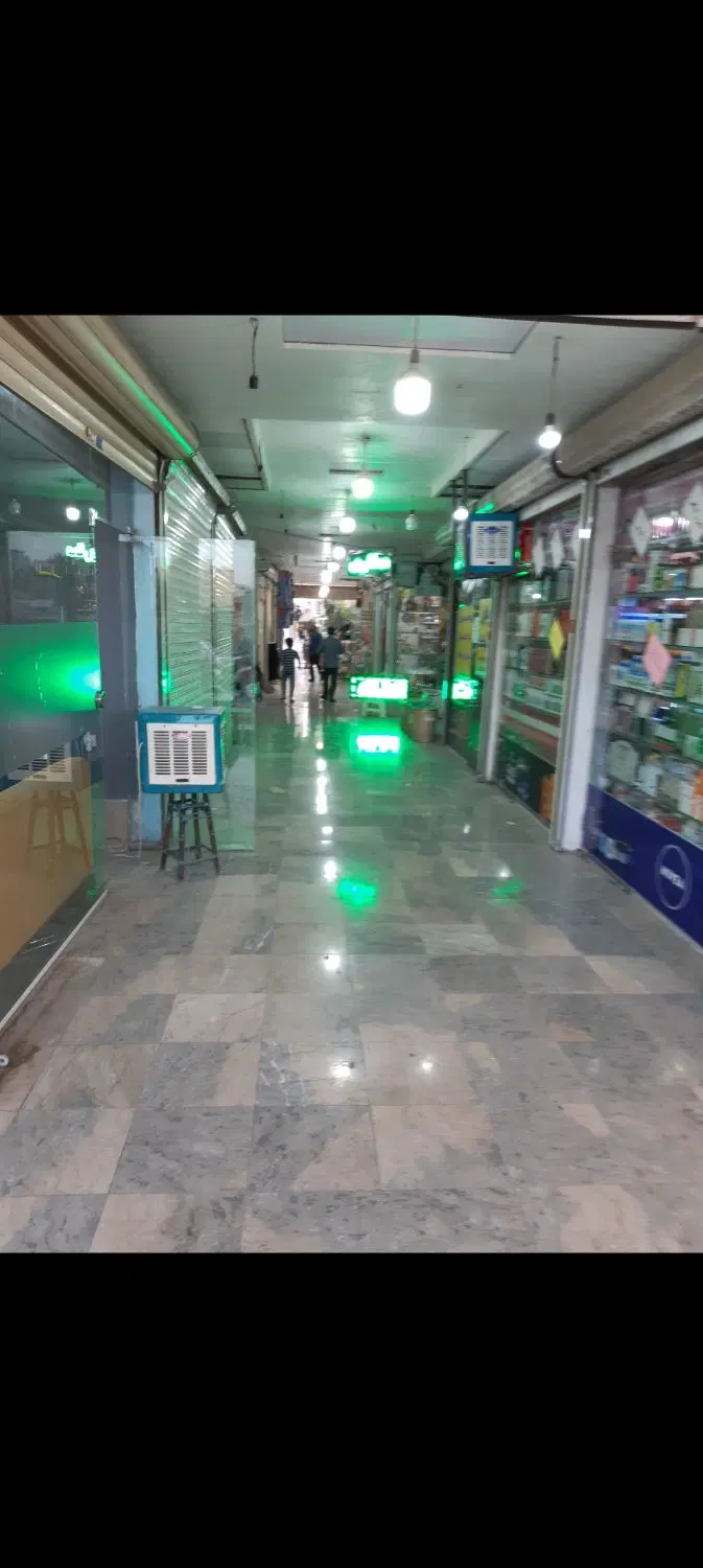مغازه ۲۰ متر + 5 متر بالکن