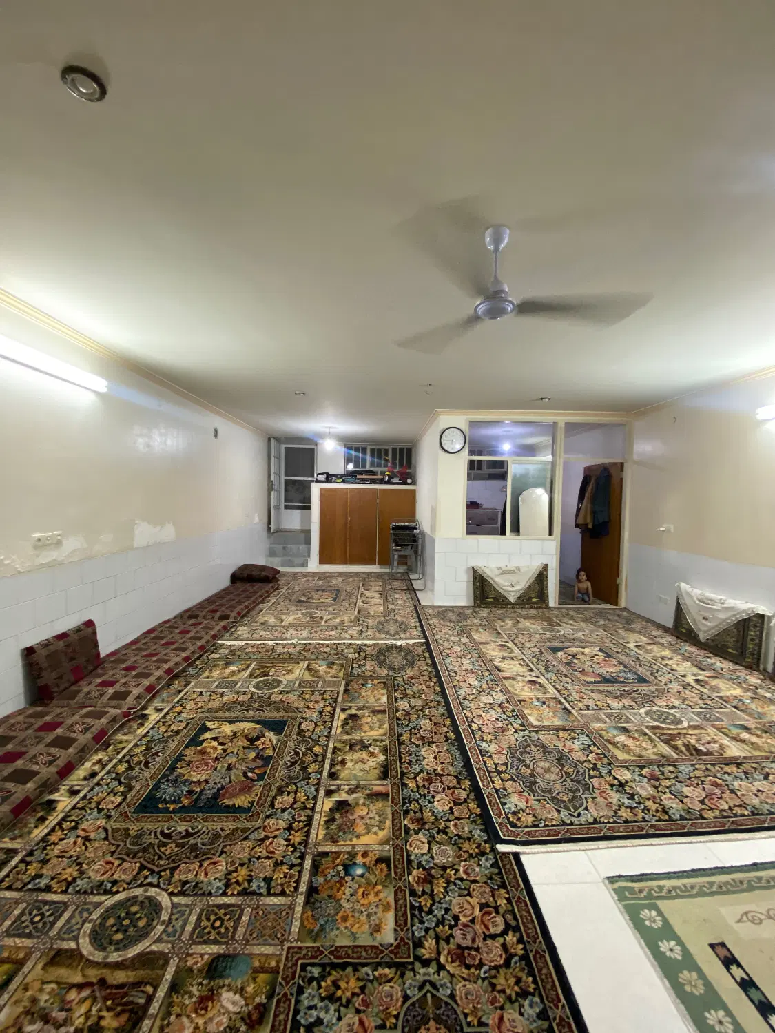 زیر زمین ۱۰۰ متری انتهای بلوار پاسداران