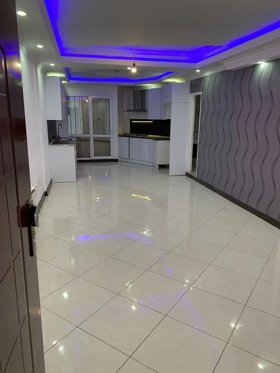 اپارتمان ۶۰ متری فول امکانات