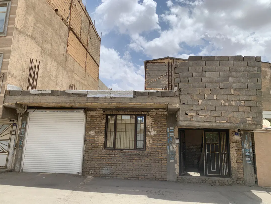فروش خونه ویلایی با ۳ طبقه جواز ساخت