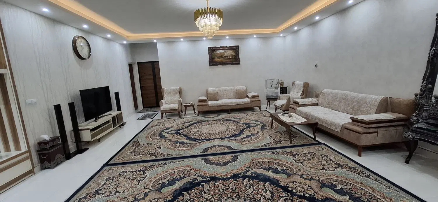 یک باب خانه در زمین لطفی اجیرلو