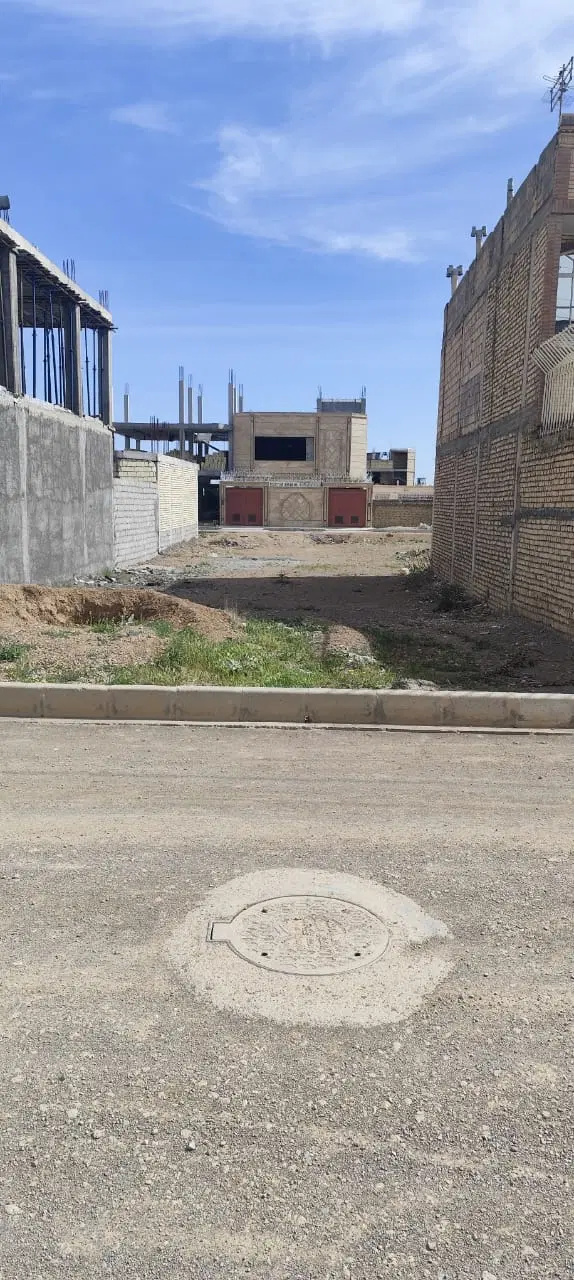 زمین فرهنگیان فولادشهر