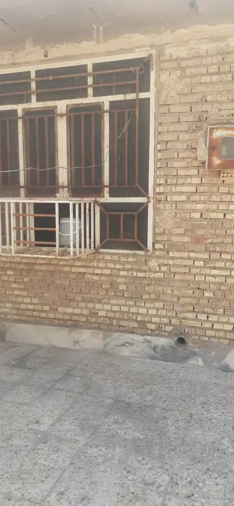 یک منزل برای رهن واجاره