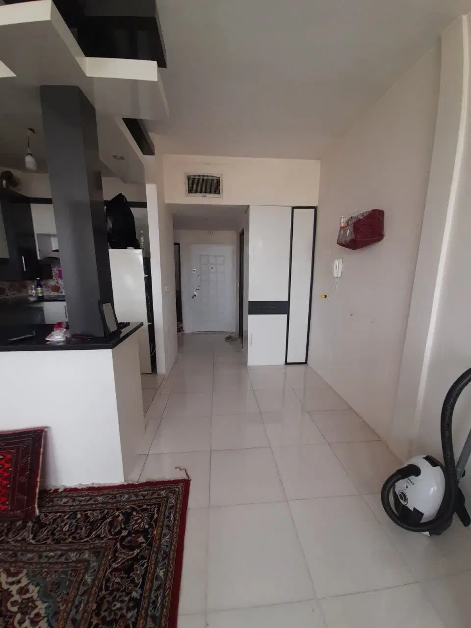 یک واحدآپارتمان۷۰متری با پارکینگ