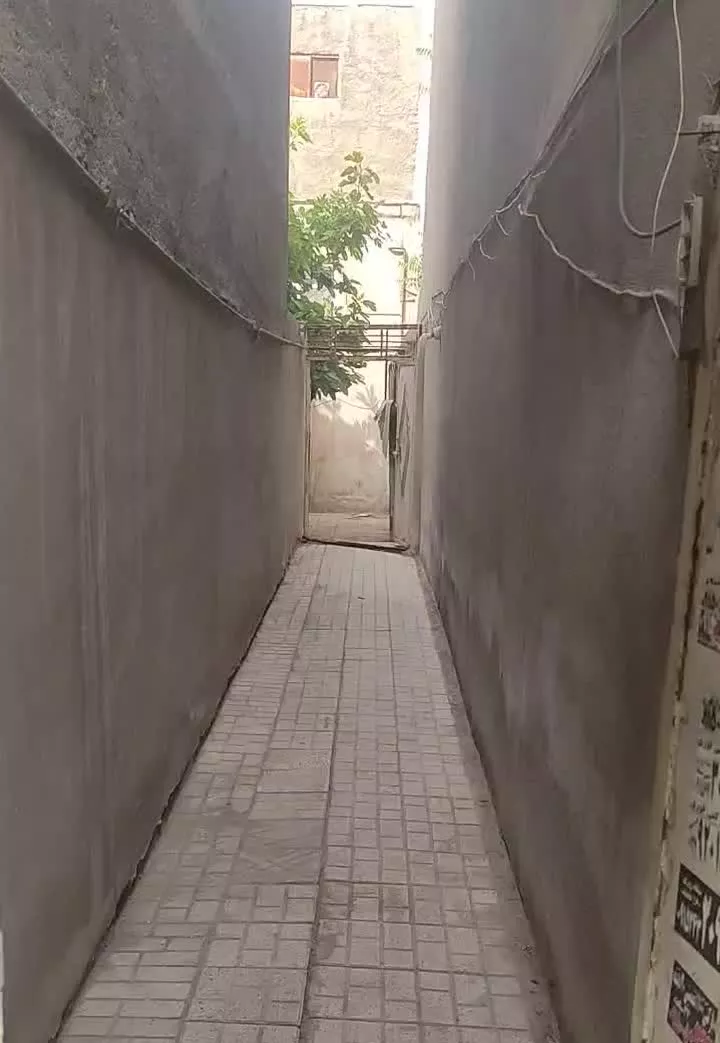 ملک ۱۴۰ متری _مناسب انبار ویا مجرد _امام رضای۳۹
