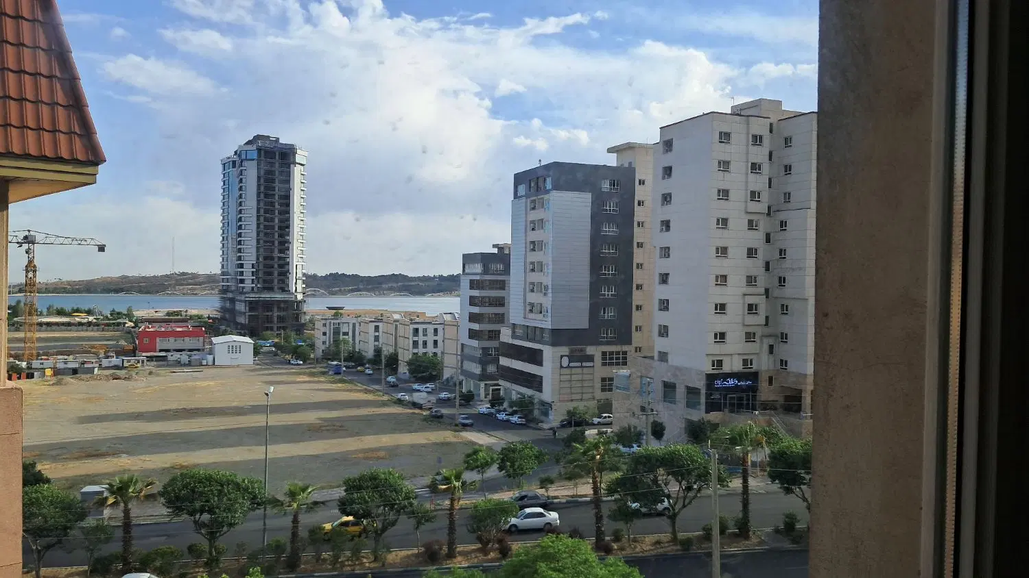 ۱۲۰ متر ۳خ آپارتمان دید دریاچه