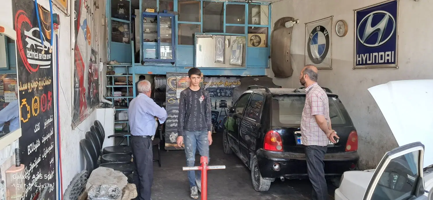 اجاره یا شراکت مغازه ۵۴ متری در خیابان فرات