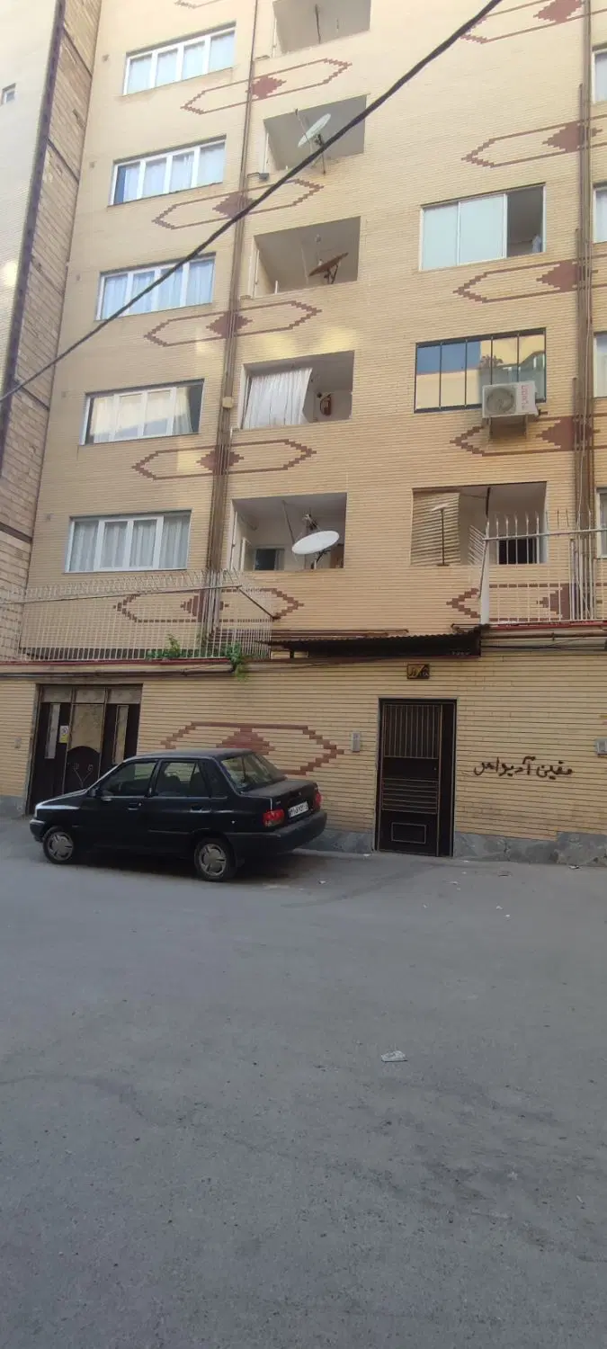 اپارتمان105مترشمس تبریزی،گرو