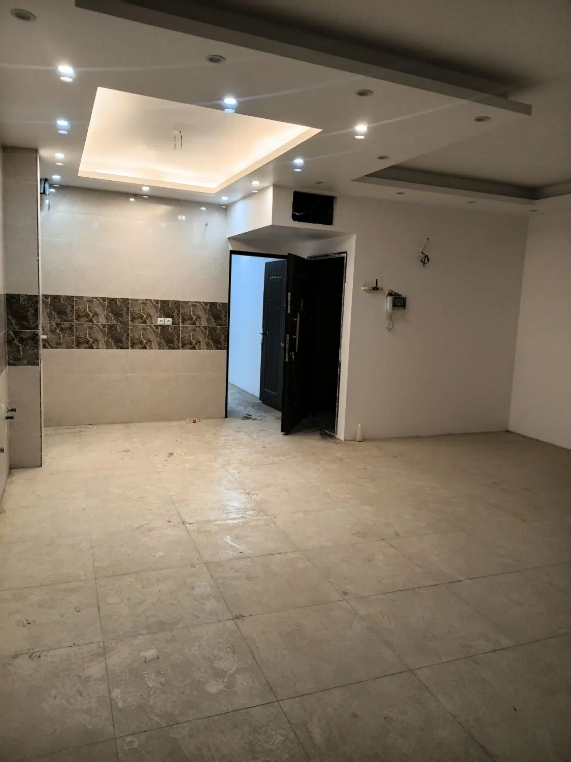 سه طبقه به  متراژ ۱۲۰
