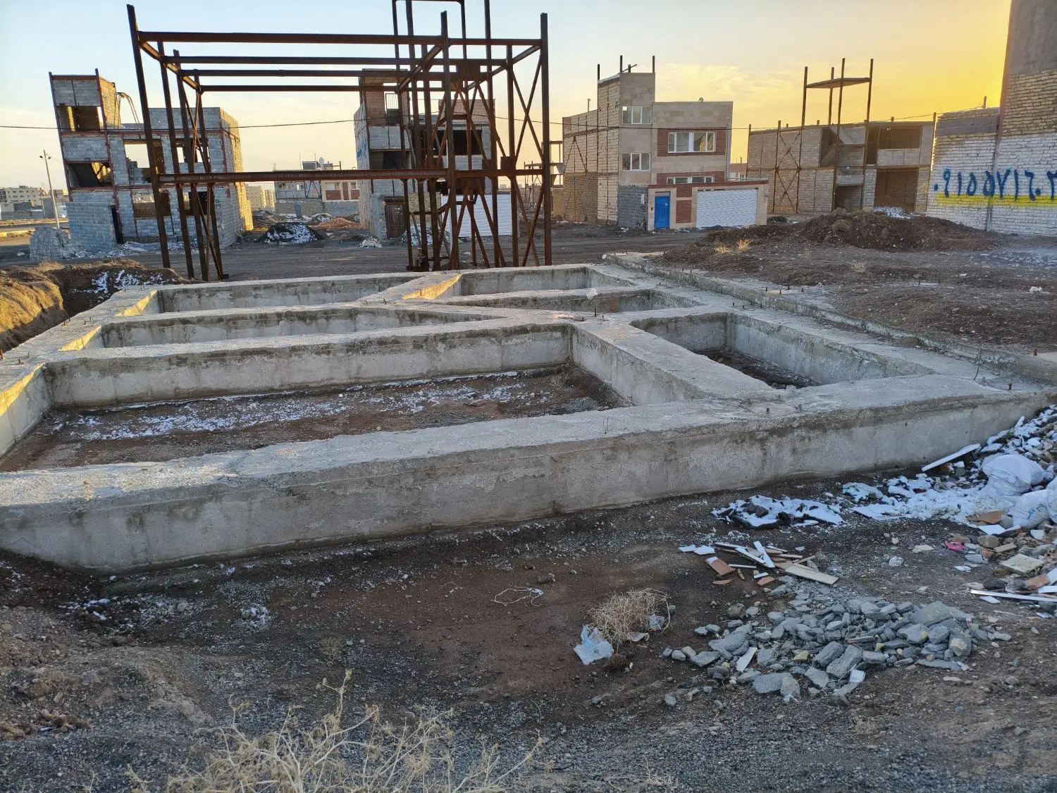 مشارکت در ساخت زمین های مسکن ملی