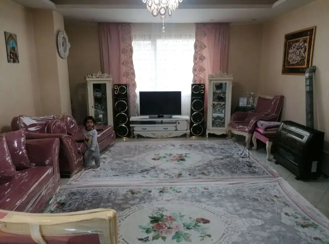 واحد ۷۵ متری افرا